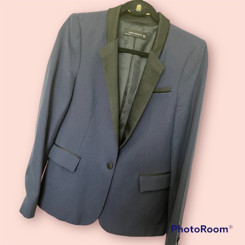 Beautiful Zara navy and black blazer